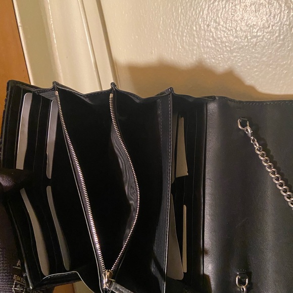 Women’s Black Gucci Dionysus Velvet GG Supreme Wallet On Chain - Picture 8 of 13